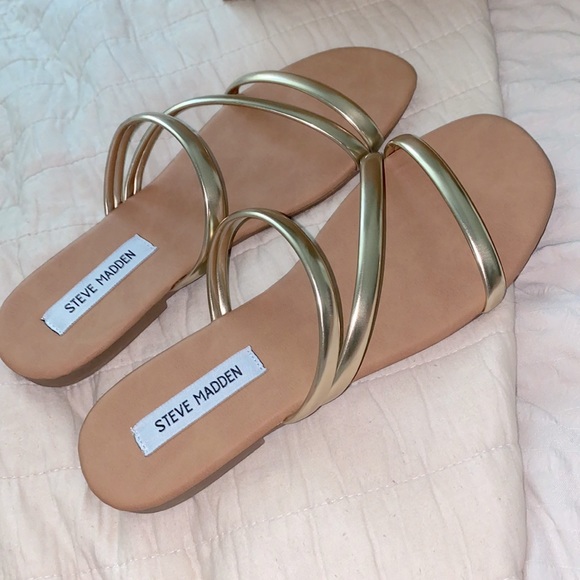 Steve Madden Shoes - Steven Madden Sandals BRAND NEW IN BOX never worn! SIZE 9.5
